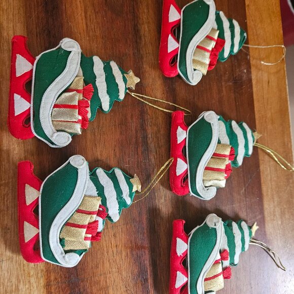 vintage jc penny padded Christmas ornaments sleigh 1984 - Picture 2 of 4